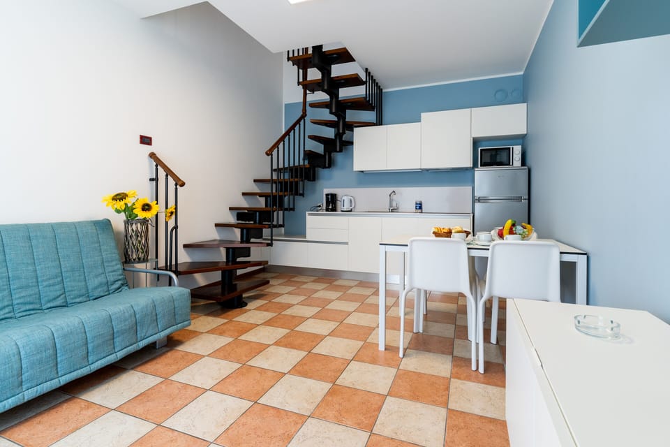 Duplex, 1 Bedroom | Living area | TV