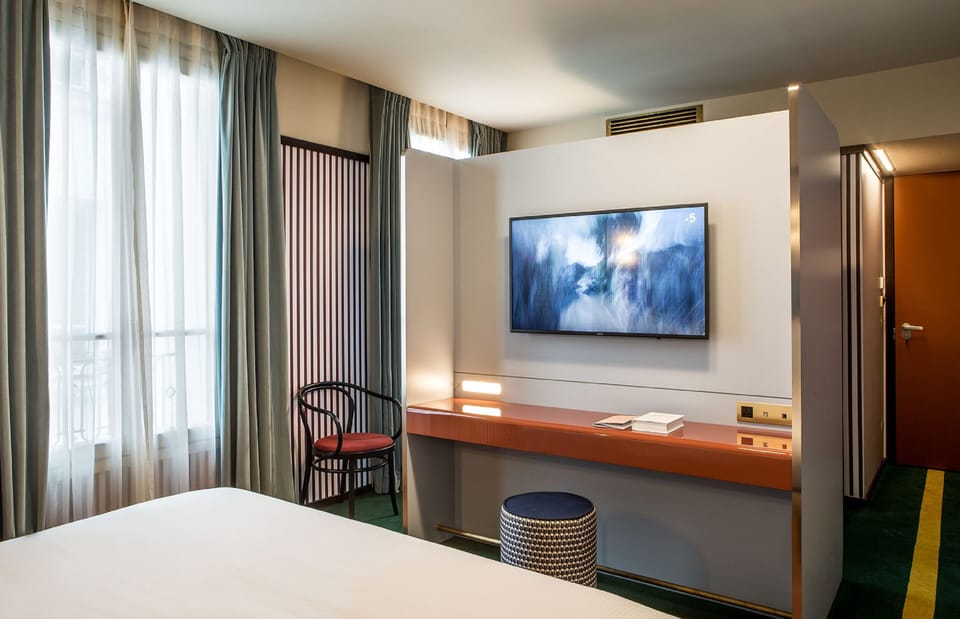 Family Suite | Hypo-allergenic bedding, in-room safe, individually decorated