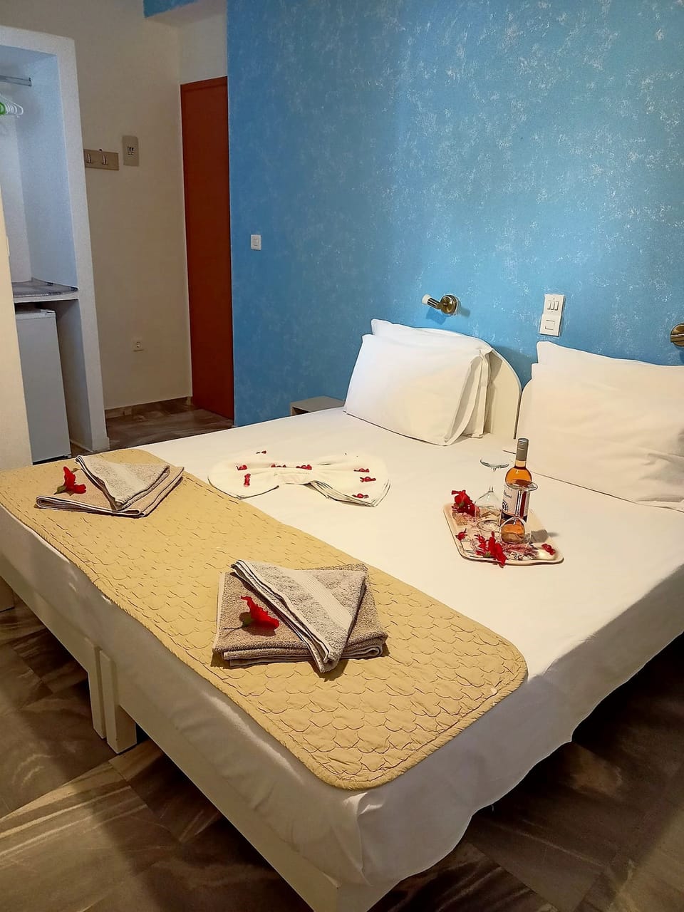 Standard Room | Desk, blackout drapes, iron/ironing board, free WiFi