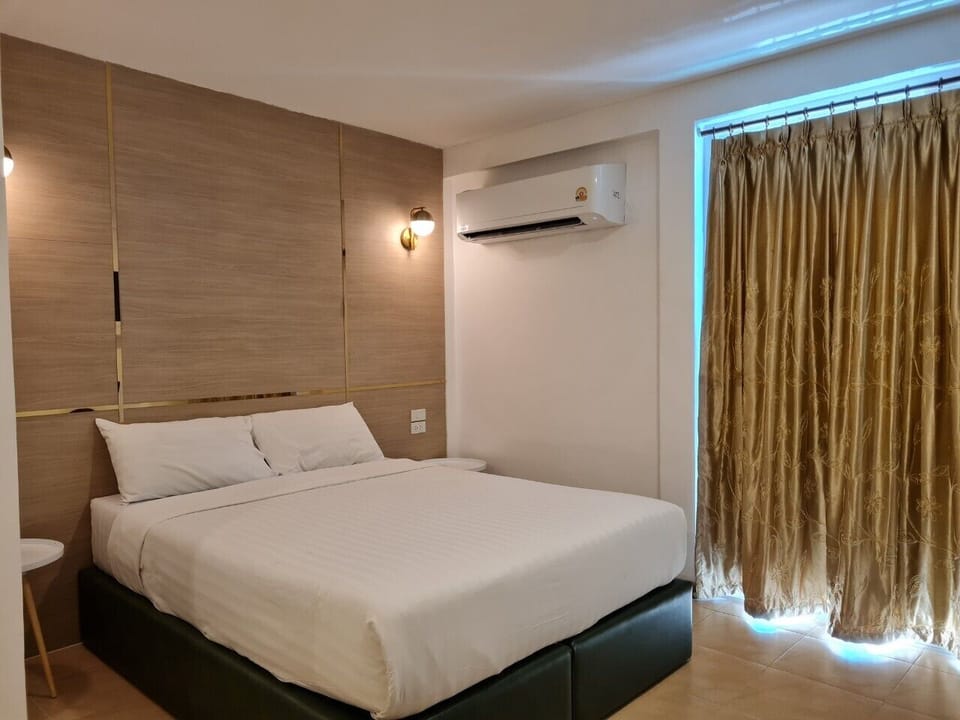 Studio, 1 Double Bed, Sea View | In-room safe, free WiFi