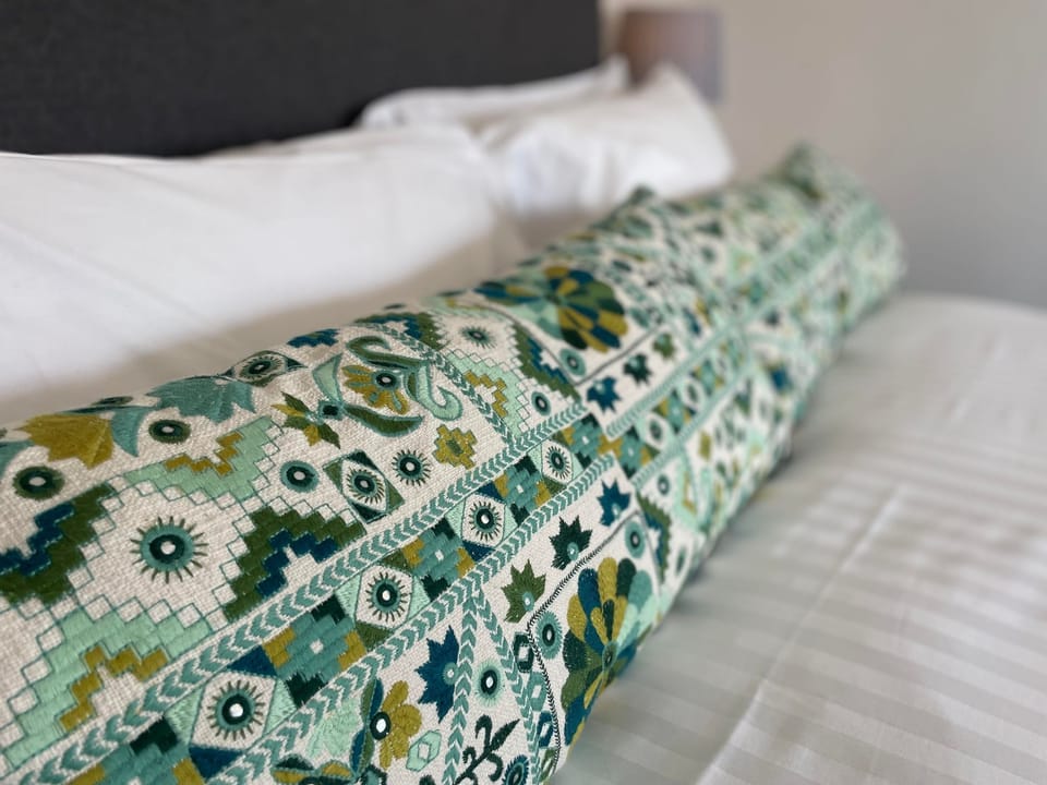 Suite, Ensuite (Mews)