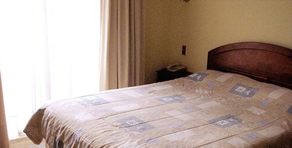 Minibar, in-room safe, individually decorated, individually furnished