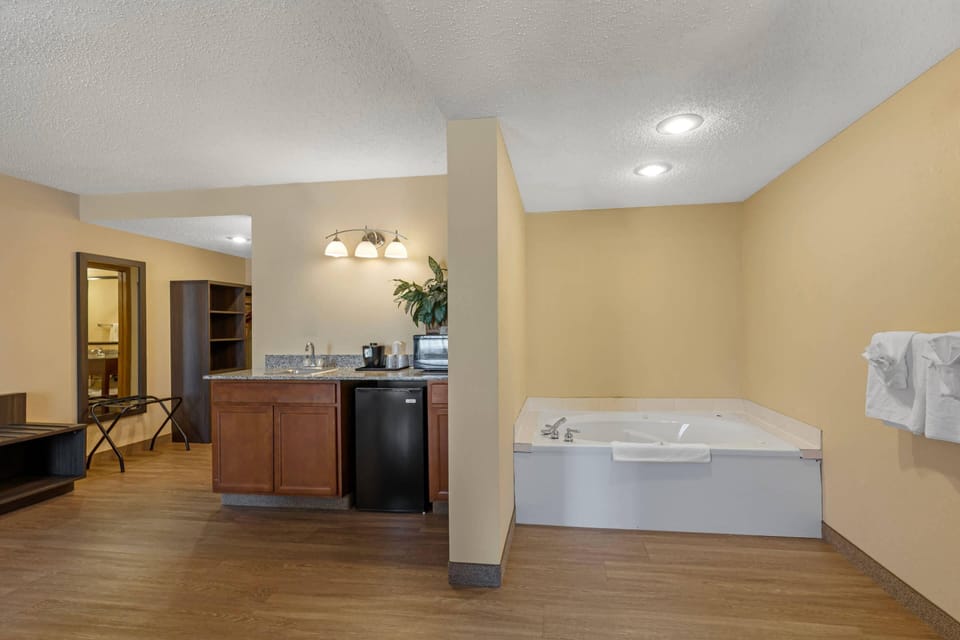 In-room safe, blackout drapes, iron/ironing board, free WiFi