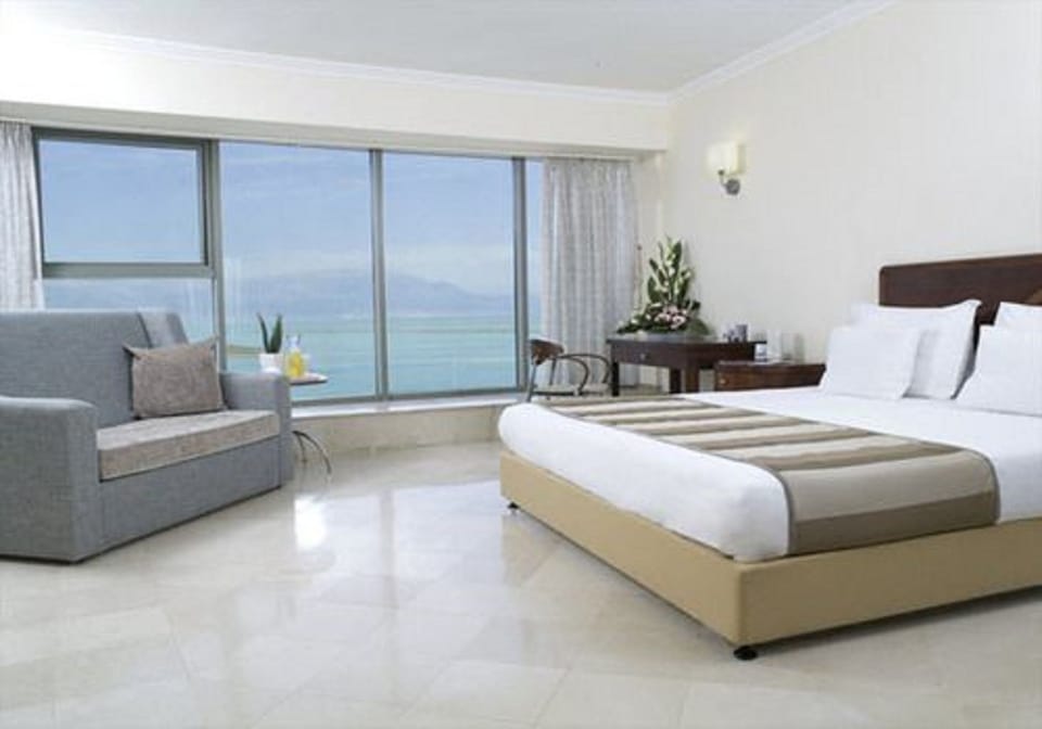 Panoramic Room, Sea View | Minibar, in-room safe, WiFi (free)