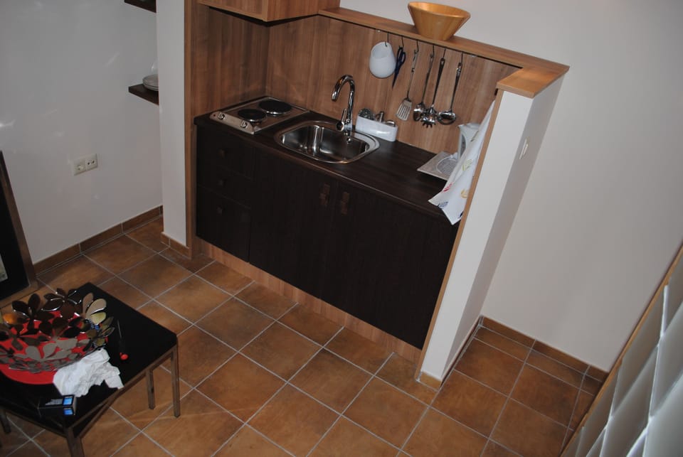 Private kitchenette