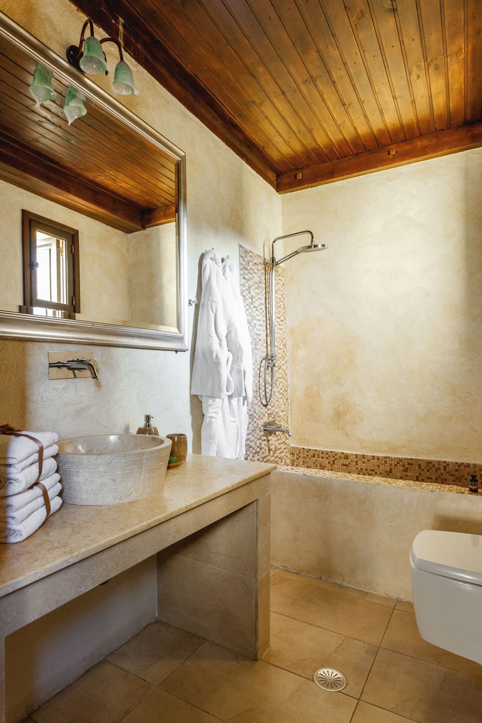 Suite (Rodos) | In-room safe, soundproofing, iron/ironing board, free WiFi