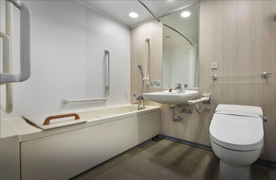 Deluxe Double Room, Non Smoking | Premium bedding, down comforters, in-room safe, blackout drapes