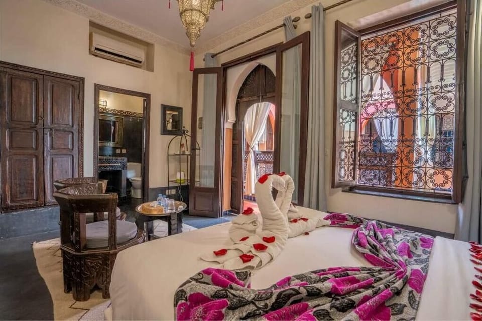 Room amenity