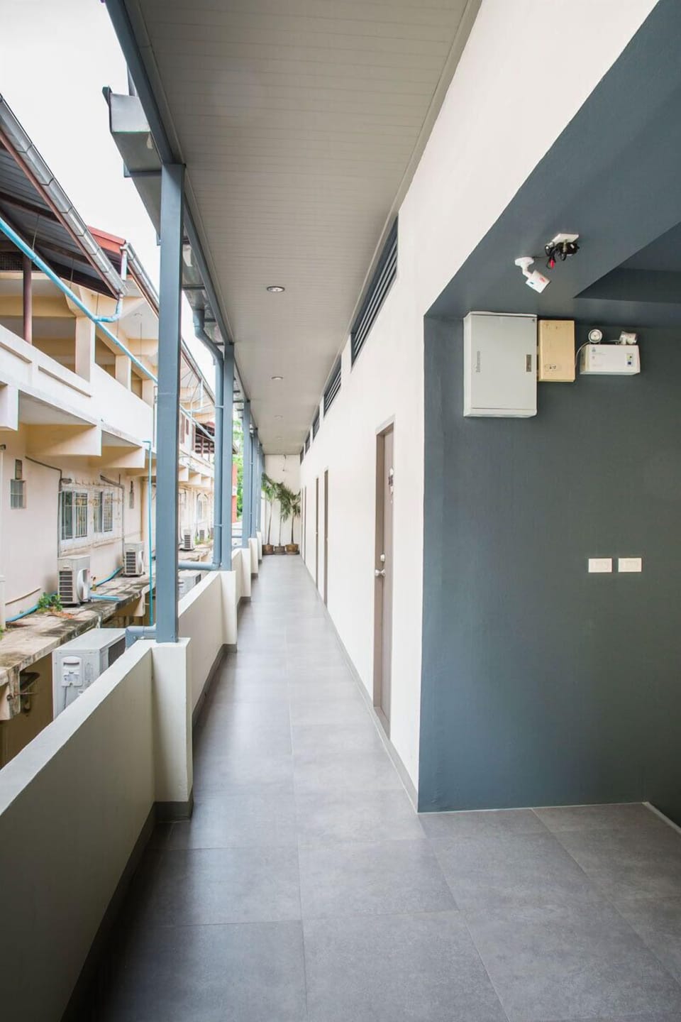 Premier Double or Twin Room, 1 King Bed, Non Smoking, Pool View | Minibar, in-room safe, individually decorated, individually furnished