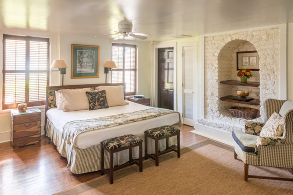 Room, Private Bathroom (Room 11) | Premium bedding, individually decorated, individually furnished, desk