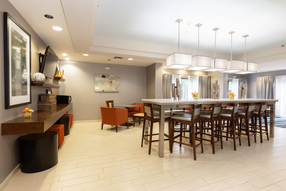 Free continental breakfast