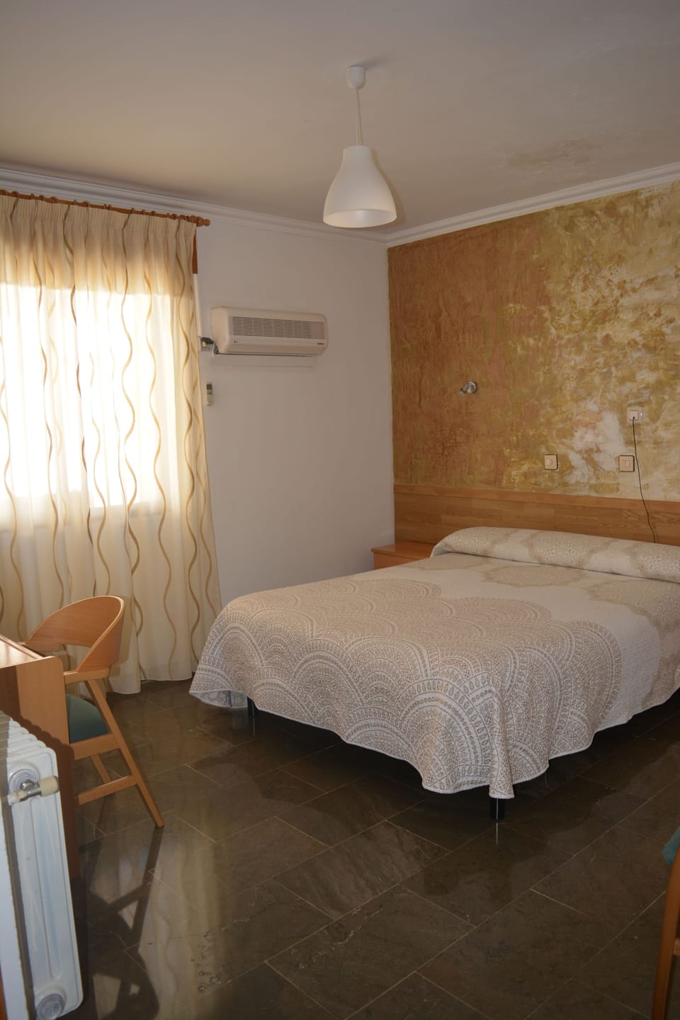 Double Room | Desk, iron/ironing board, cribs/infant beds, free WiFi