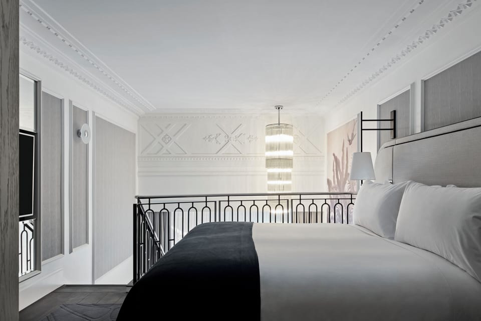 Loft Suite | Premium bedding, pillowtop beds, minibar, in-room safe