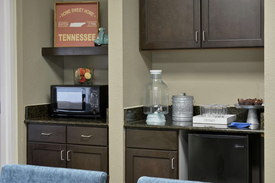 Suite, 1 King Bed, Non Smoking (Boardroom) | Private kitchen | Fridge, coffee/tea maker