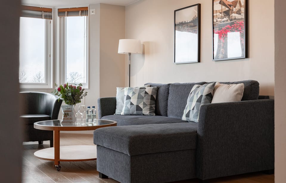 Premium Room | Living area | Flat-screen TV