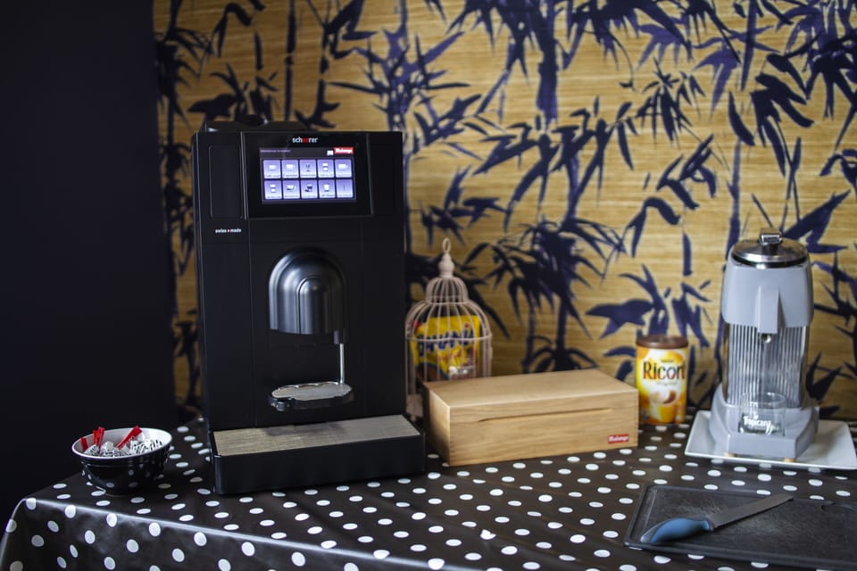 Daily buffet breakfast (EUR 13.50 per person)