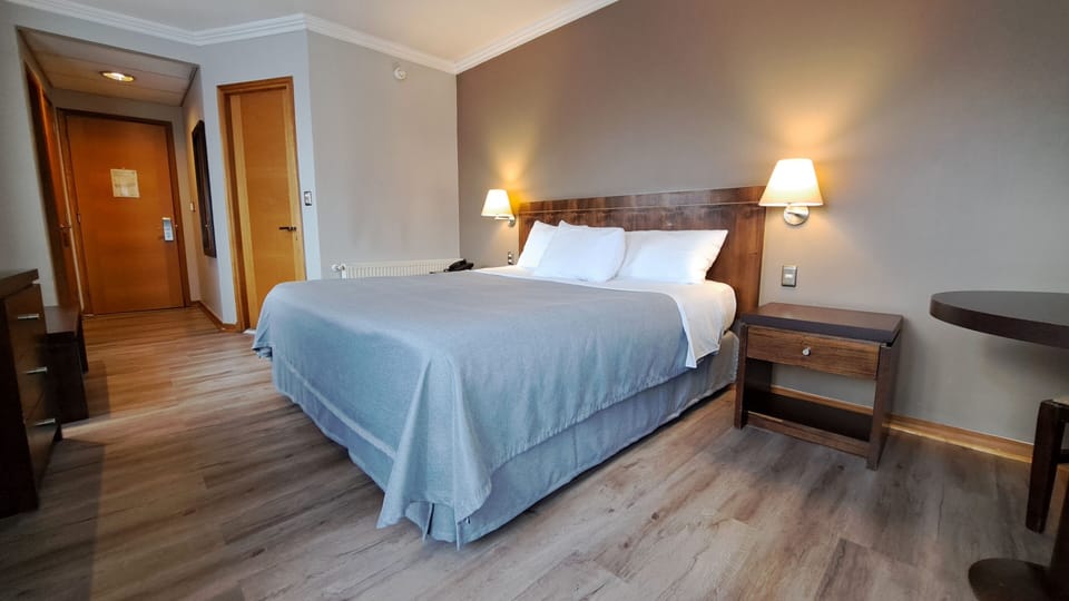 Single Room | Premium bedding, minibar, in-room safe, desk
