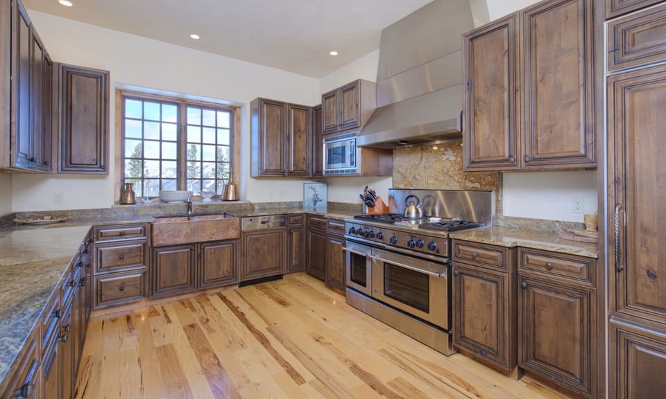 Cowboy Heaven Luxury Suite 1B, Kitchen, 2