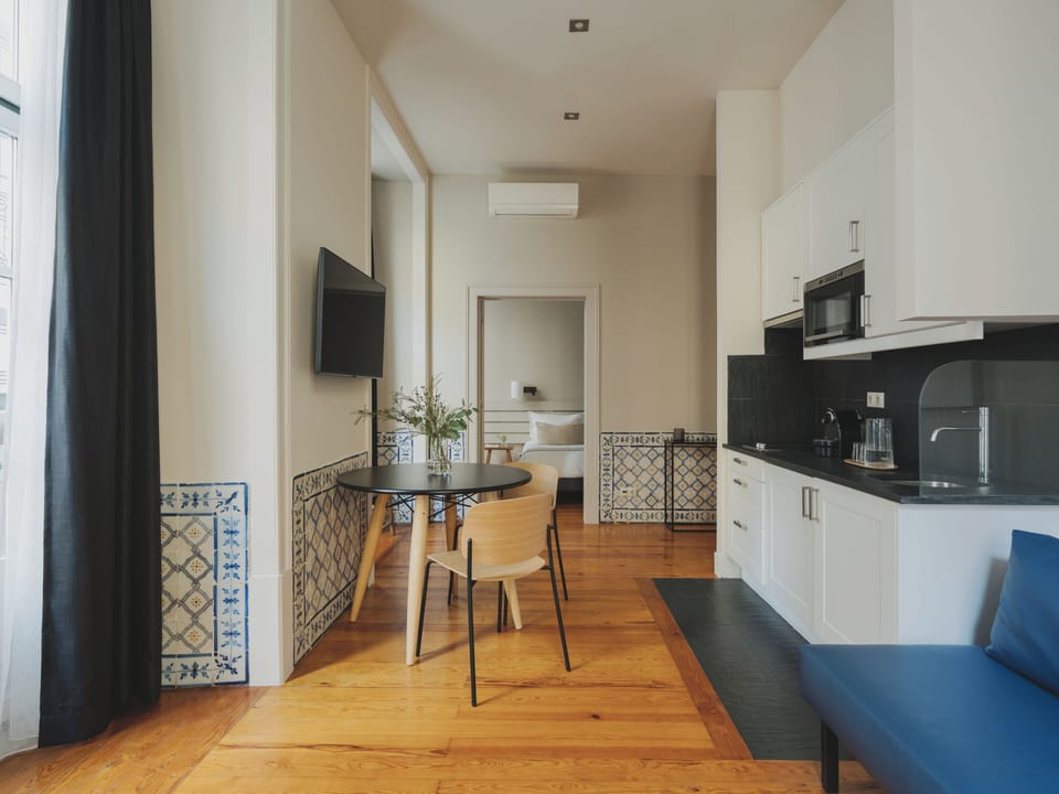 Room, 1 Bedroom (Twin) | Private kitchen | Fridge, microwave, stovetop, espresso maker