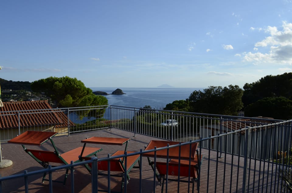 Sundeck