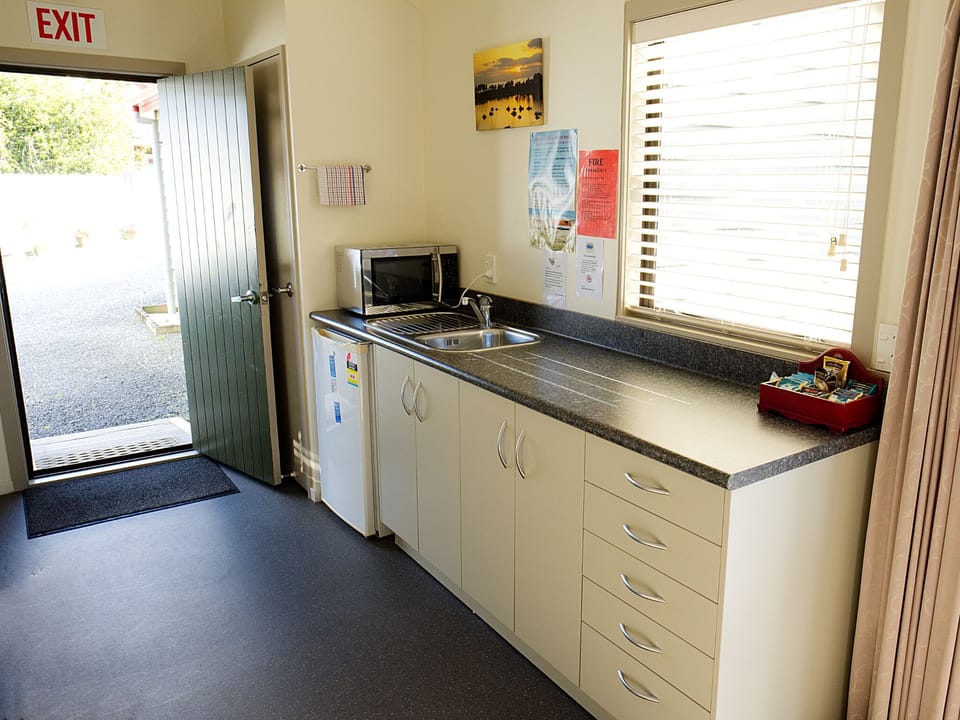 Standard Studio, Kitchenette, Garden Area | Individually decorated, individually furnished, desk, laptop workspace