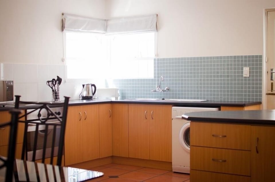 Superior Bungalow, 2 Bedrooms, Private Pool | Private kitchen | Coffee/tea maker, fridge
