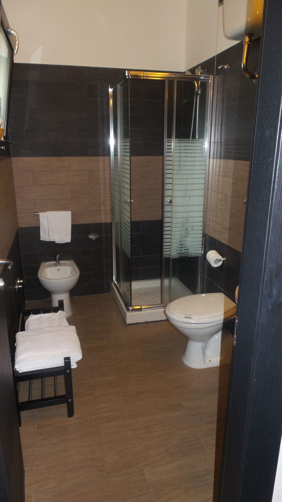 Shower, free toiletries, bathrobes, slippers