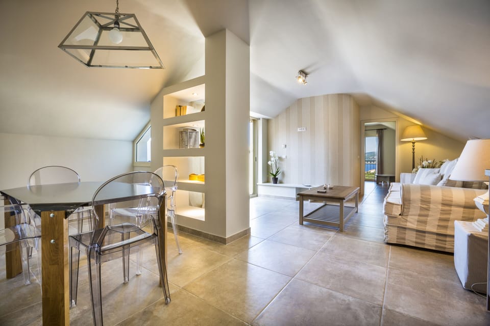 Family apartment | Premium bedding, minibar, in-room safe, individually decorated