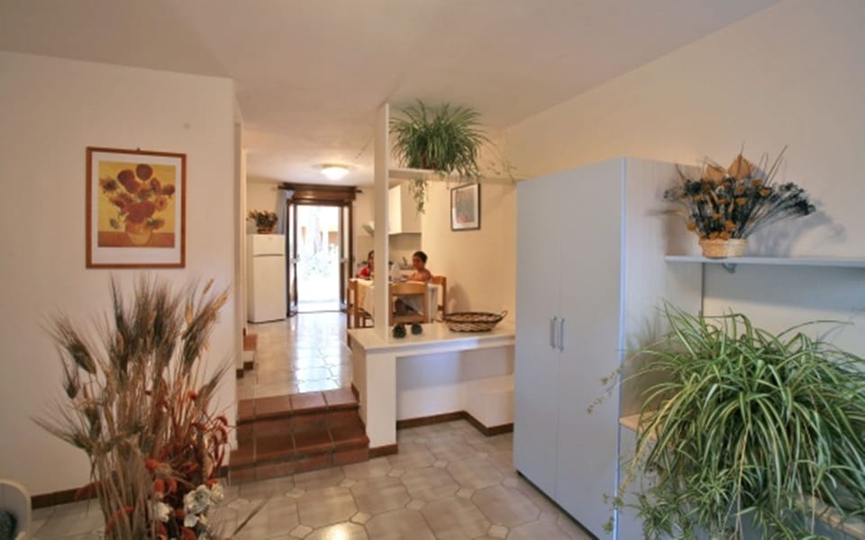 Apartment, 2 Bedrooms (Silver) | Desk, laptop workspace, free WiFi