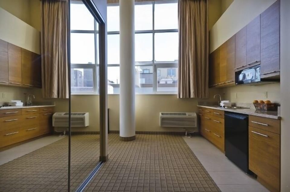 Deluxe King | Private kitchen