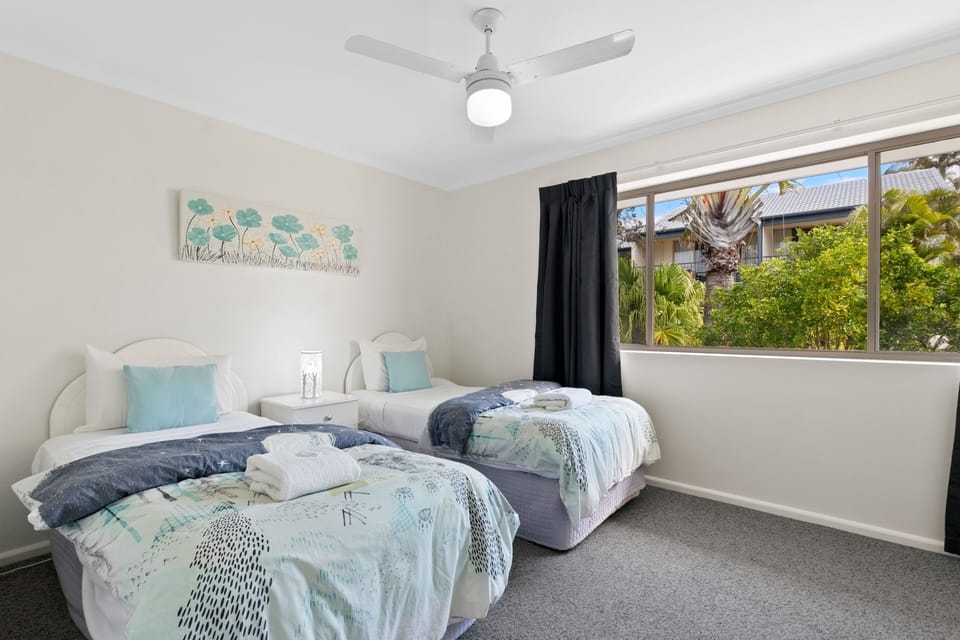 Premium Apartment, 2 Bedrooms | 2 bedrooms, soundproofing, iron/ironing board, WiFi (free)