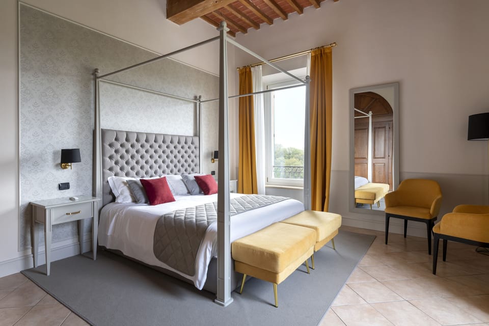 Junior Suite | Premium bedding, down comforters, Select Comfort beds, minibar