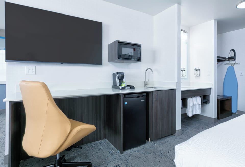 In-room safe, blackout drapes, iron/ironing board