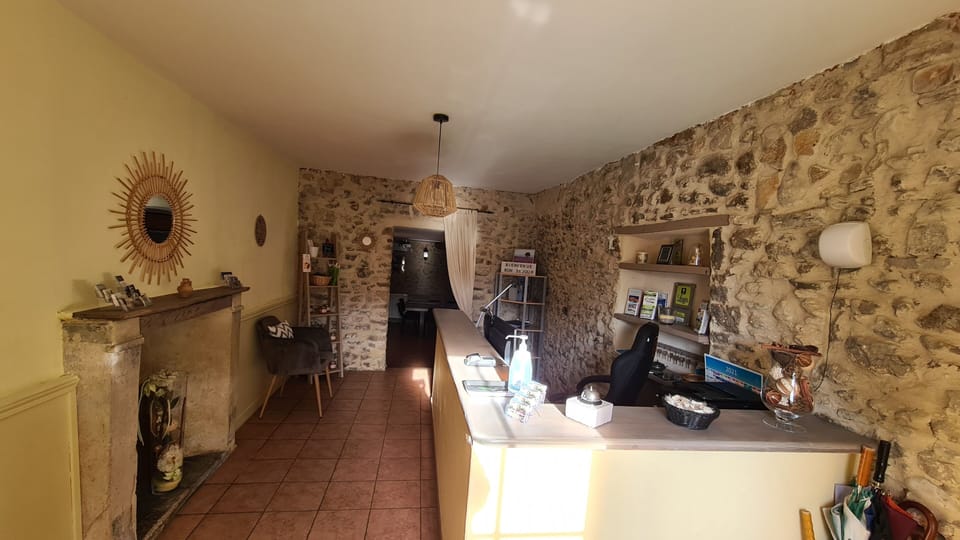 Logis Hotel La Bastide St Bach Hotel in Provence