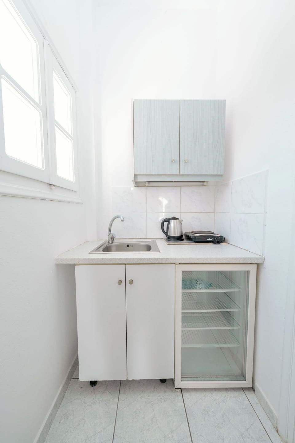 Classic Studio | Private kitchen | Fridge, cookware/dishes/utensils