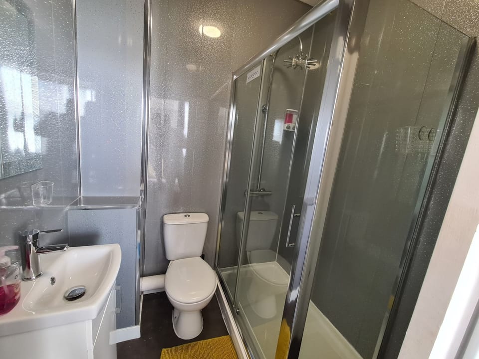 Double Room, Ensuite, Partial Sea View (ROOM ) | Bathroom