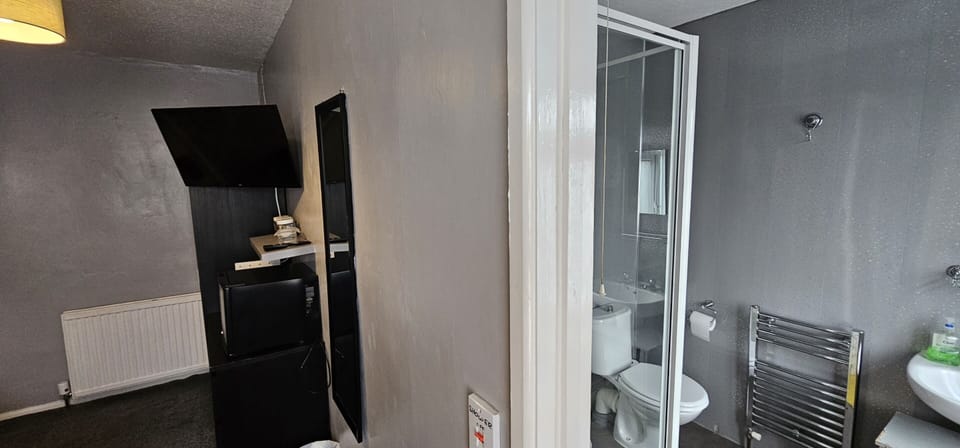 Single Room, Ensuite | Bathroom