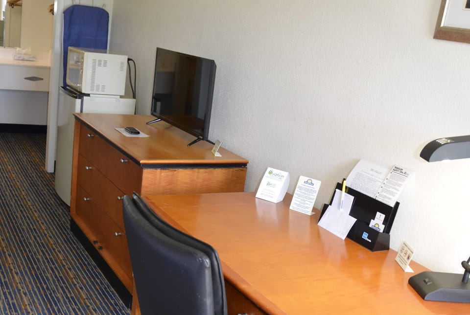 Desk, blackout drapes, iron/ironing board, free WiFi