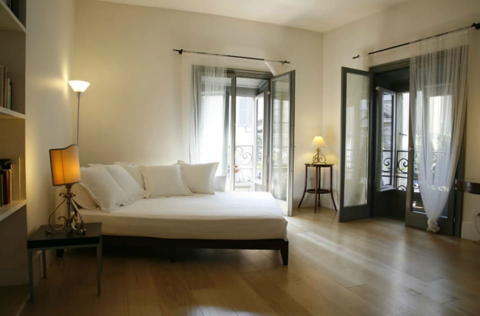 Suite | Egyptian cotton sheets, premium bedding, down comforters