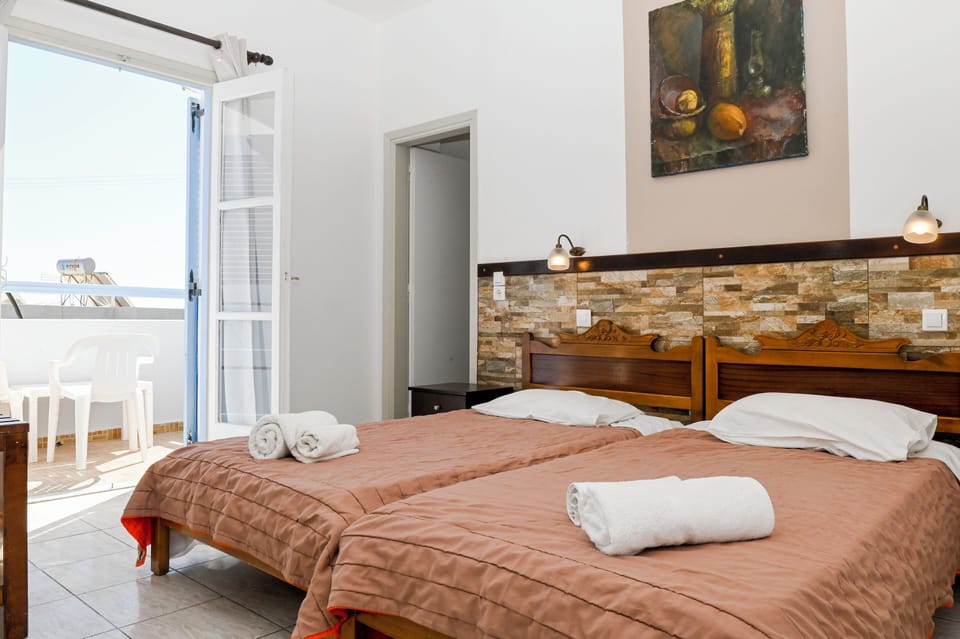 Double Room, Balcony, Mountain View | In-room safe, free WiFi, bed sheets