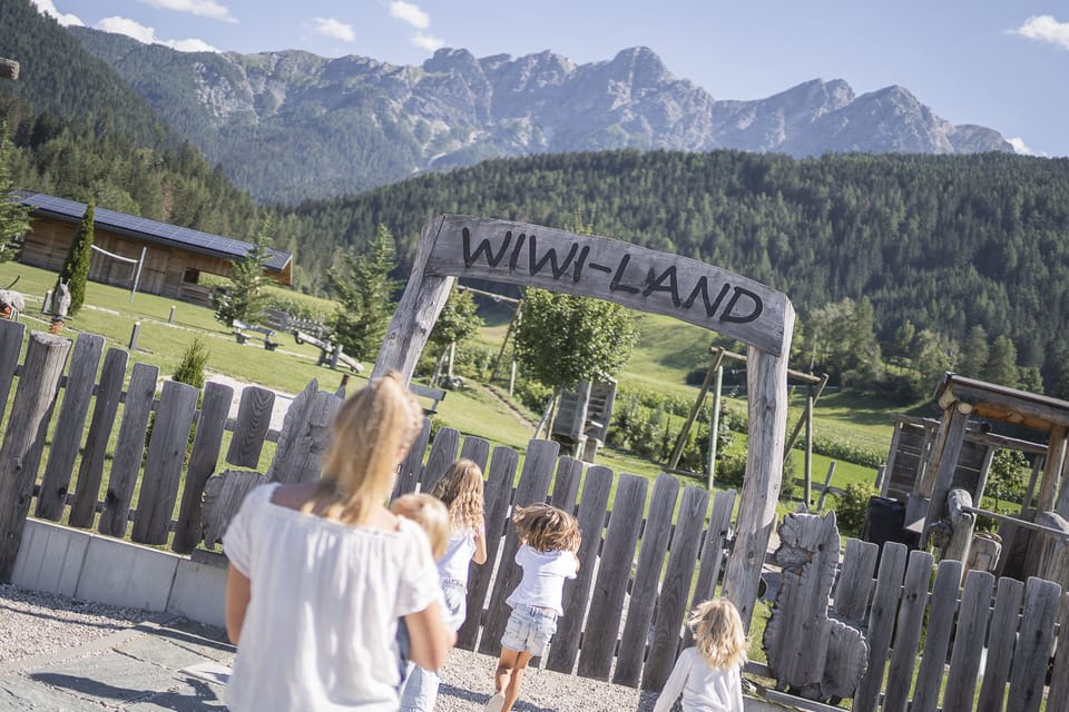 Children's play area - outdoor