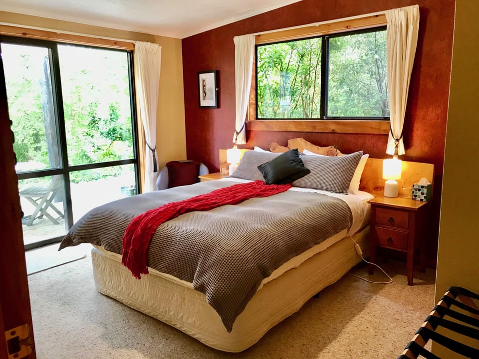 Superior Double Room, 1 Bedroom, Private Bathroom, Garden View | 1 bedroom, down comforters, iron/ironing board (on request), bed sheets
