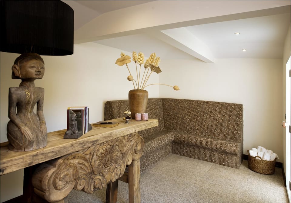 1 treatment room