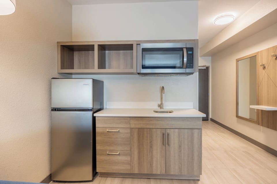 Fridge, microwave, coffee/tea maker