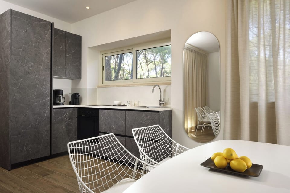 Deluxe Villa | Private kitchen