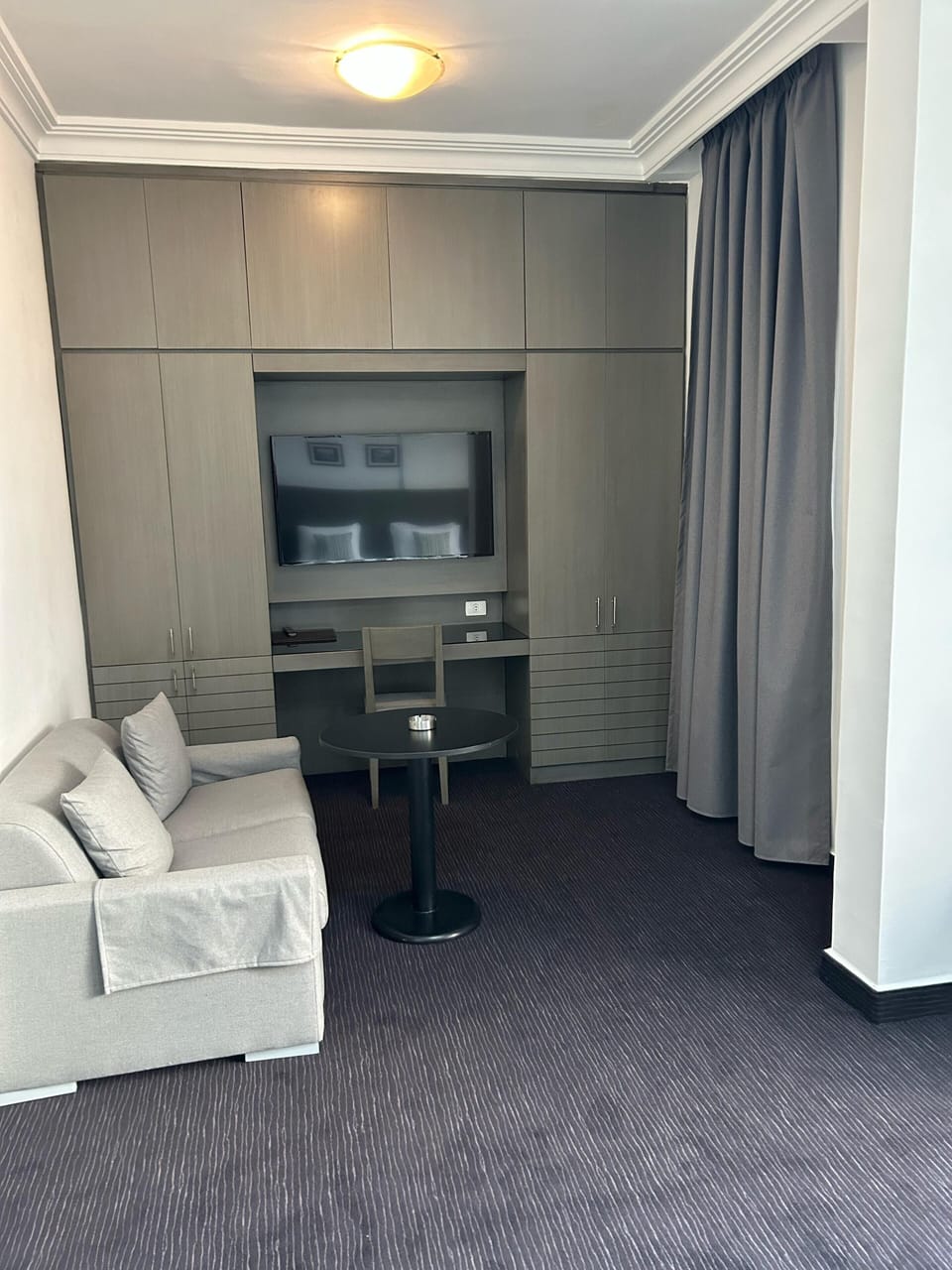 Junior Suite, Sea View | Living area | 32-inch LCD TV with cable channels, TV