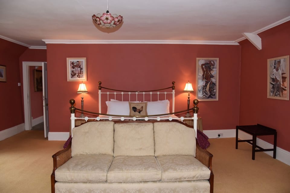 Deluxe Suite, Ensuite, Garden View (Red) | 1 bedroom