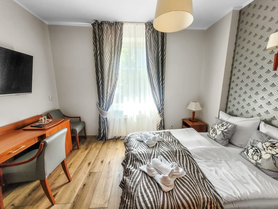 Budget Double Room | In-room safe, free WiFi