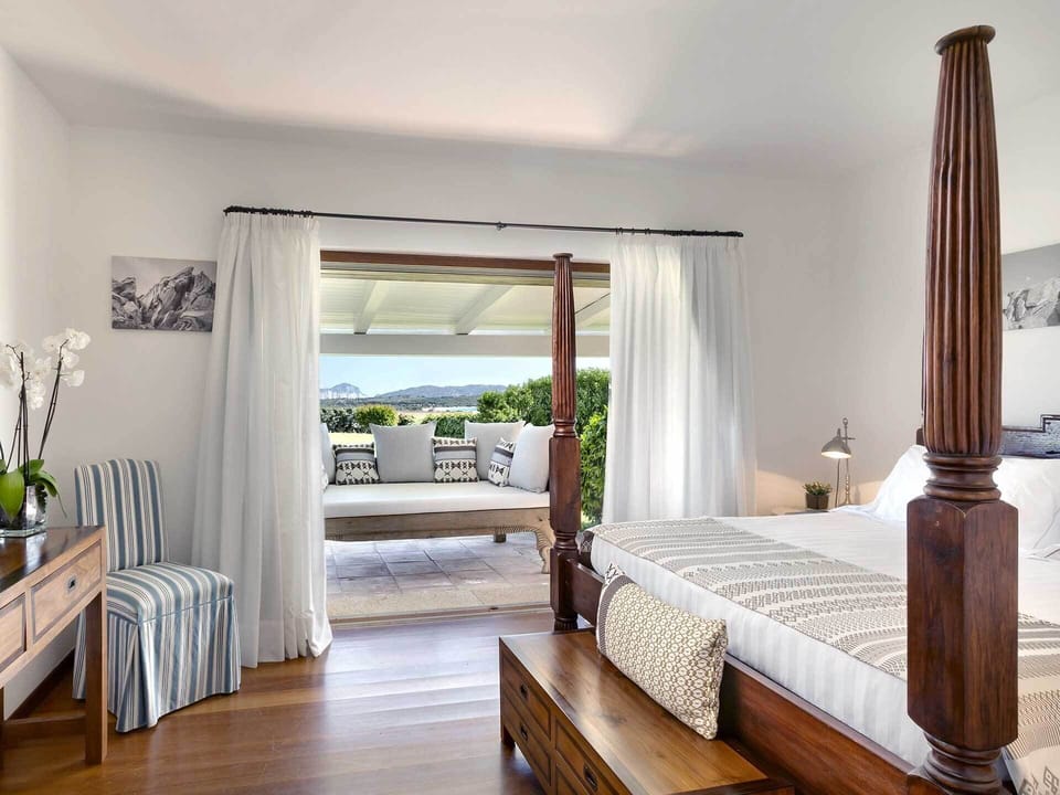 Luxury Villa, Sea View | Hypo-allergenic bedding, minibar, in-room safe, desk
