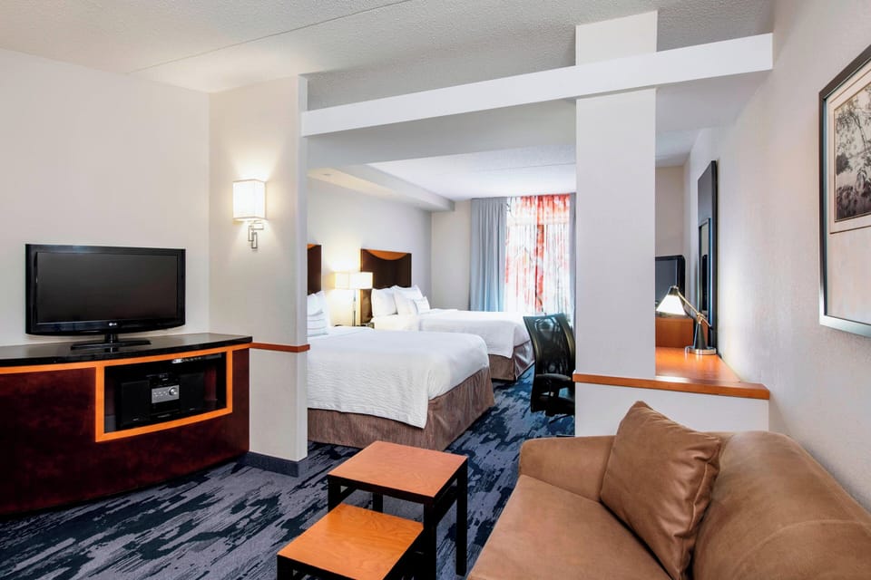 Studio, Multiple Beds | Hypo-allergenic bedding available, down comforters, desk